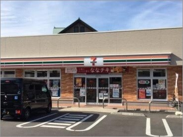 コンビニ　セブンイレブン横浜釜利谷東７丁目店（コンビニ）まで670m