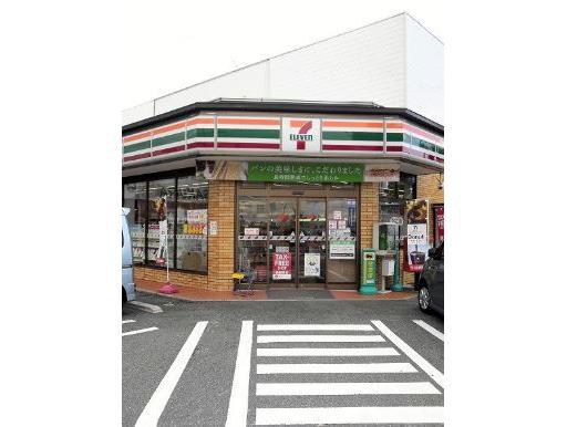 コンビニ　セブンイレブン大津木下町店（コンビニ）まで575m