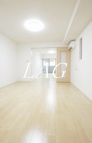 居室・リビング　洋室のお部屋です。