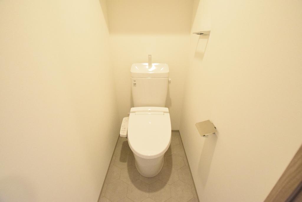 トイレ　シャワー付トイレ