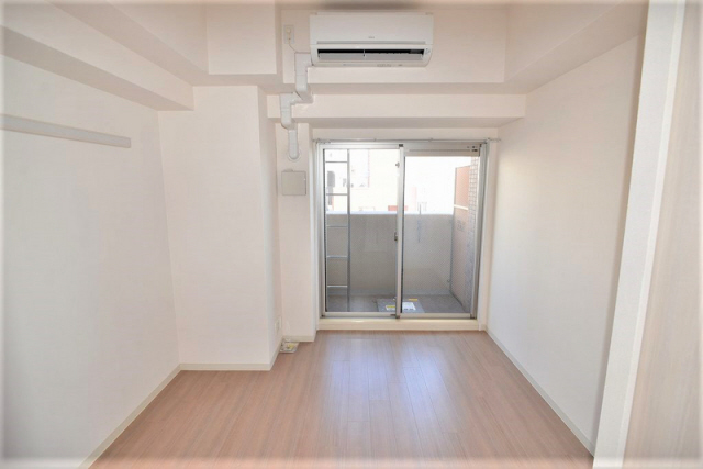 居室・リビング　写真は同マンションの別のお部屋のものです