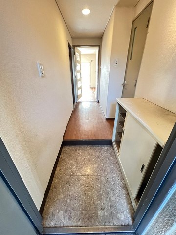 玄関　シンプルで使いやすい玄関です