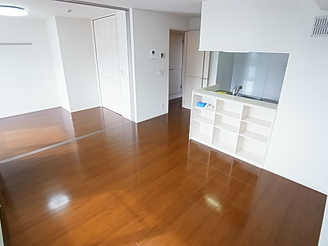 居室・リビング　同一物件参考写真