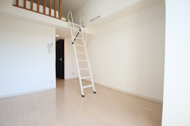 居室・リビング　※別室の参考写真の為、現況優先です。