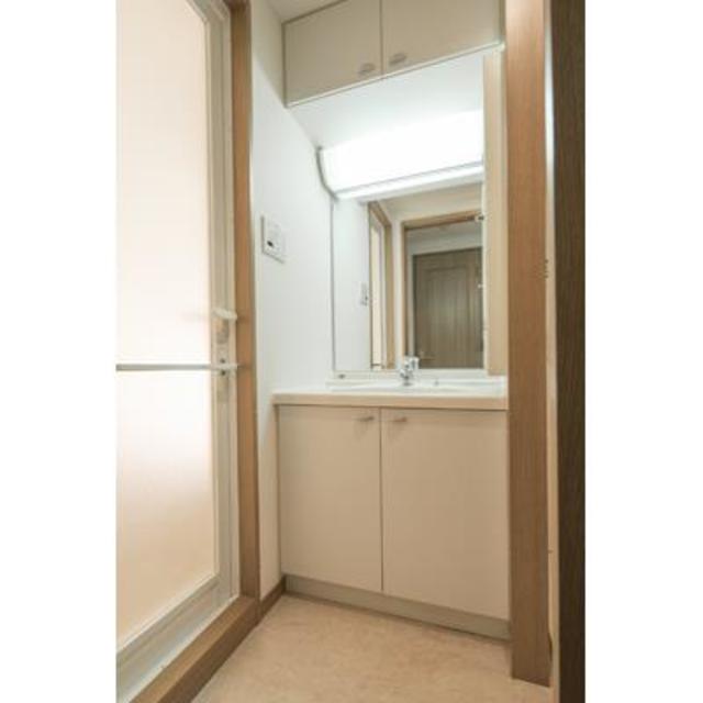 洗面設備　※写真は同タイプ住戸です。