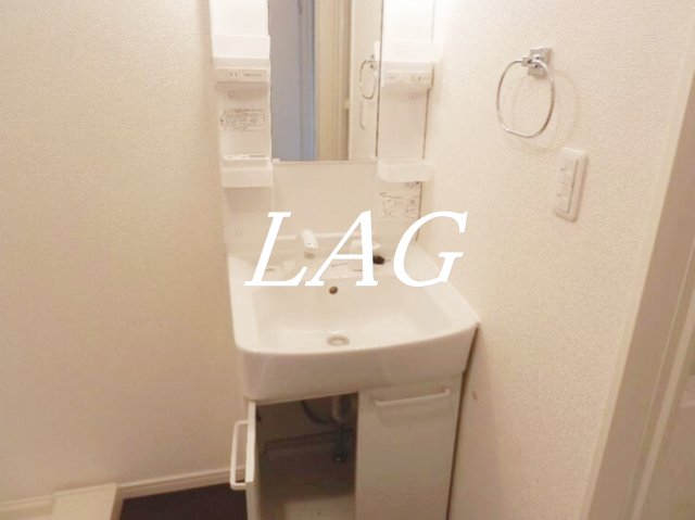洗面設備　洗面台です。