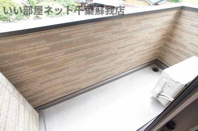 バルコニー　お洗濯にも便利なバルコニー付き