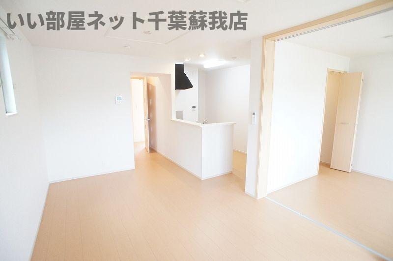 居室・リビング　ゆったり過ごせる居間です