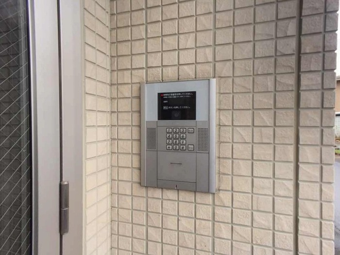 玄関　オートロック付き玄関