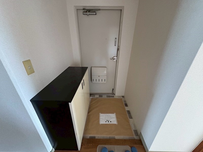 玄関　別部屋参考画像