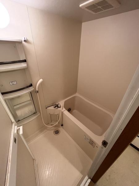 バス・シャワールーム　追炊き完備です