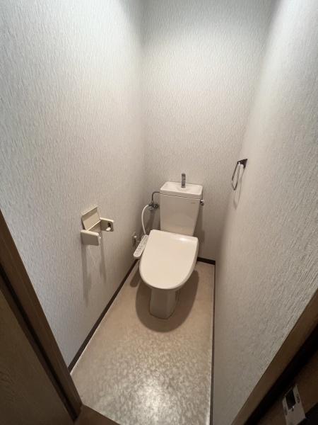 トイレ　ウォシュレット完備