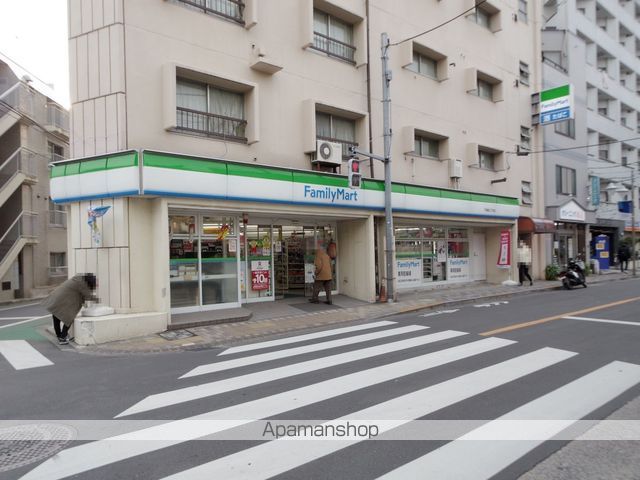 コンビニ　ファミリーマート（コンビニ）まで105m