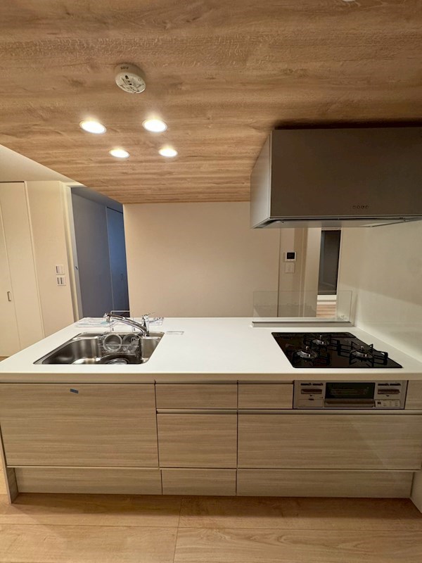 キッチン　※同物件別部屋参考画像