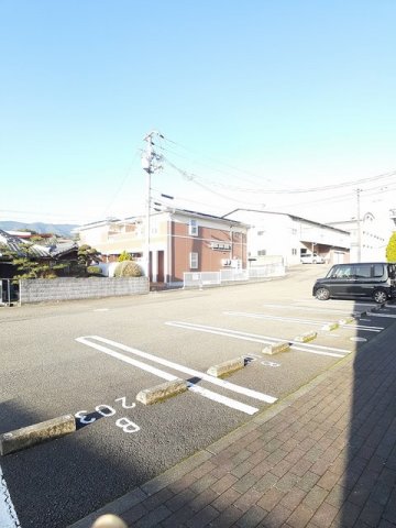 駐車場　駐車場完備です