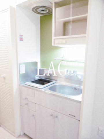 キッチン　キッチンです。