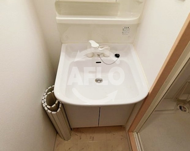 洗面設備　グランパシフィック難波元町　独立洗面台