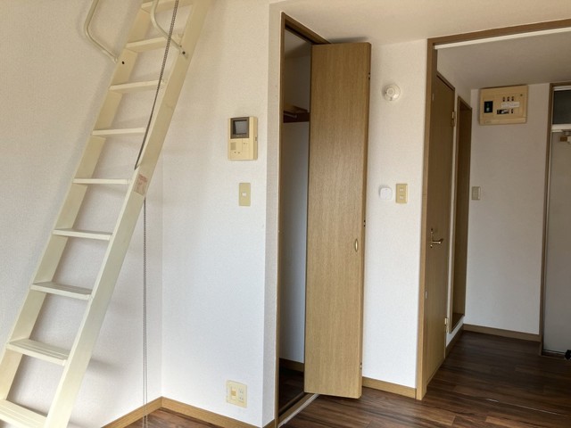 居室・リビング　※同建物別部屋※現況優先