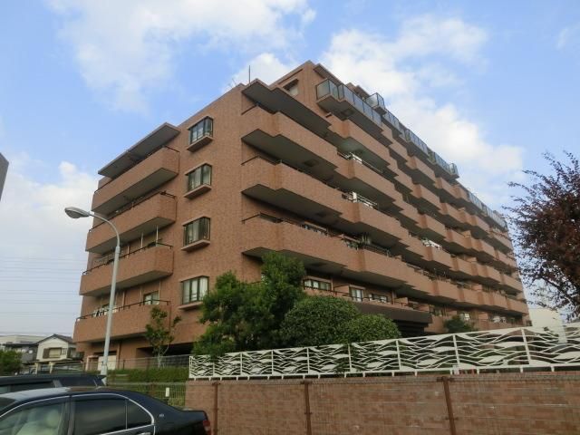 建物外観　重厚感のある外観です