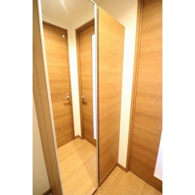 玄関　※他のお部屋の参考写真です