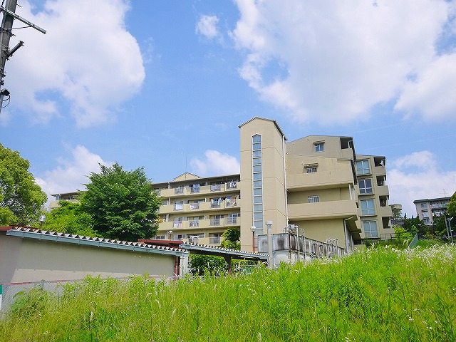 建物外観　外観は落ち着いています
