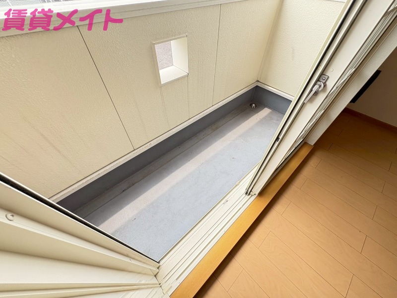 バルコニー　同型反転タイプ画像