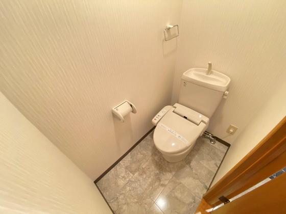 トイレ　※別部屋の写真です