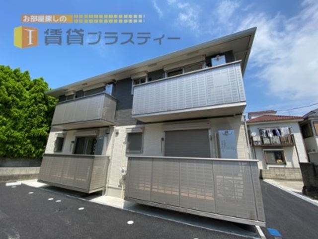 建物外観　ツートンカラーのお洒落物件。
