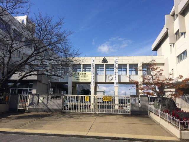 中学校　姫路市立城乾中学校（中学校）まで198m