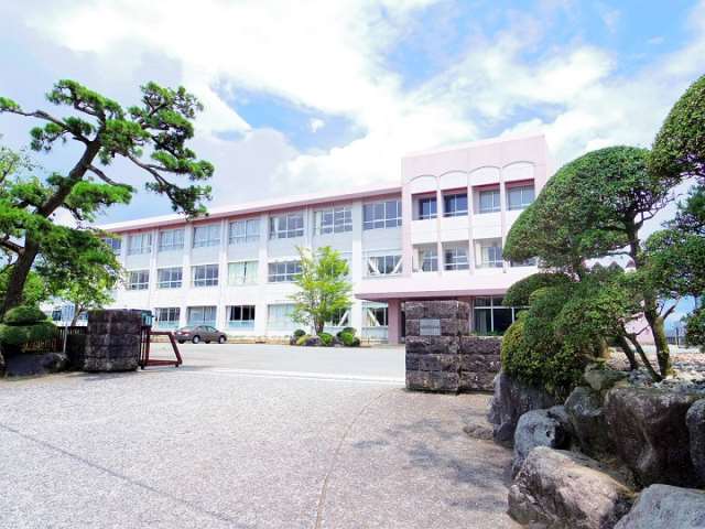 高校・高専　御殿場西高校（高校・高専）まで1181m