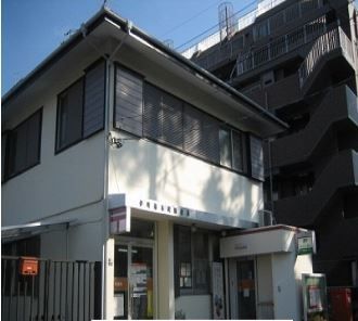 郵便局　伊勢原本町郵便局（郵便局）まで150m