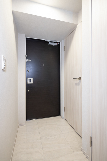 玄関　※写真は同タイプ住戸です。