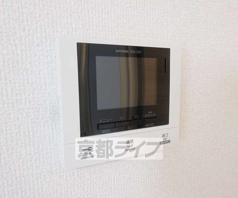 セキュリティ　画面つきインターホンです