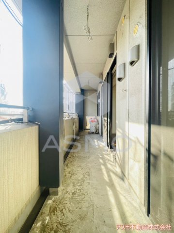 バルコニー　※同物件　別間取り　参考写真