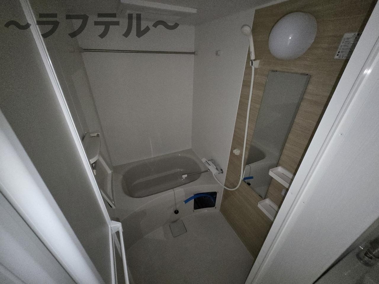 バス・シャワールーム　別部屋イメージ写真