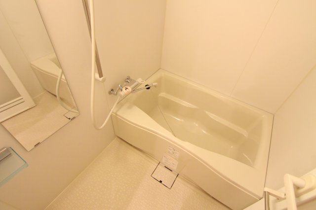 バス・シャワールーム　別部屋参考画像