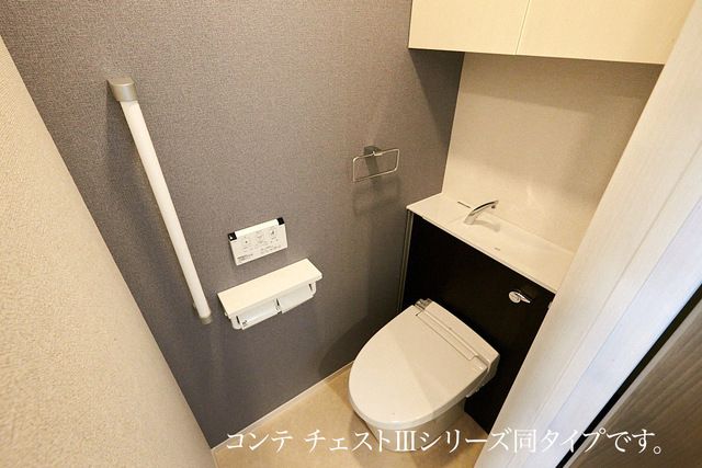 メゾンド トレーフルのトイレ写真