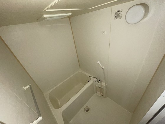 バス・シャワールーム　※別部屋の写真です