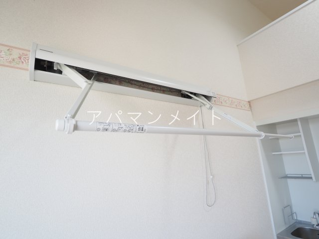 その他　便利な室内物干しです