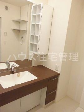 洗面設備　洗髪洗面化粧台