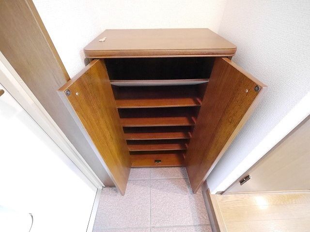 玄関　★お部屋探しは株式会社タウンハウジング東京まで★