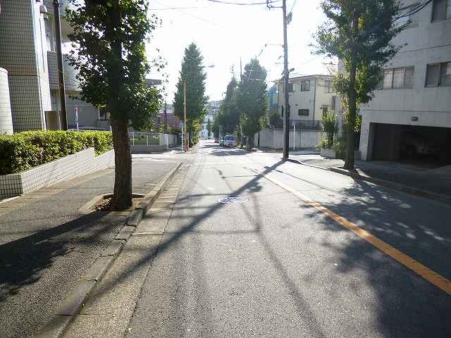 ドラックストア　灰吹屋薬局宮前平店（ドラッグストア）まで317m