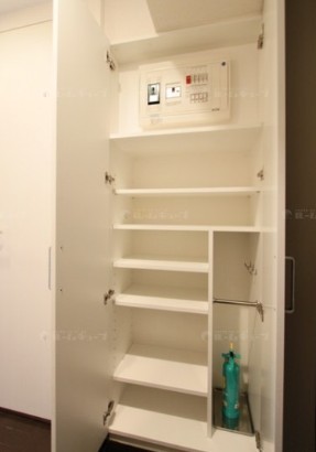 収納　シューズBOX