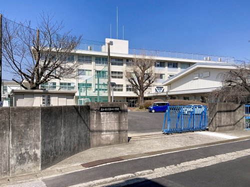 小学校　高知市立第四小学校（小学校）まで1345m