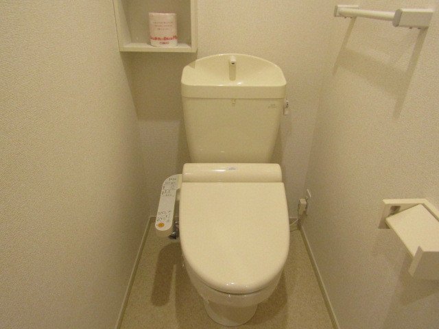 トイレ　ゆったりとした空間のトイレです