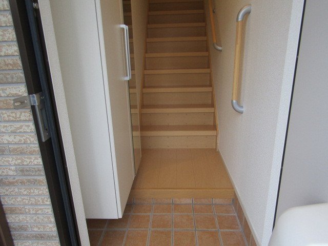 玄関　落ち着いた玄関です