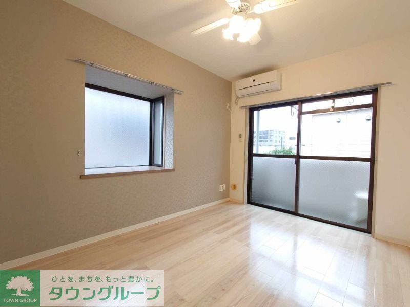 居室・リビング　お問合せはタウンハウジングまで！※現地待合わせ相談可能