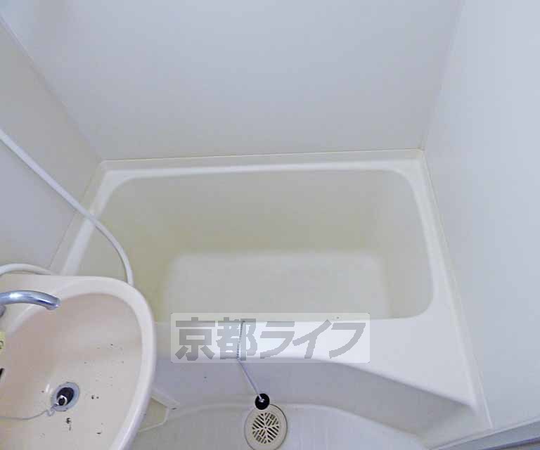 バス・シャワールーム　綺麗なお風呂です。