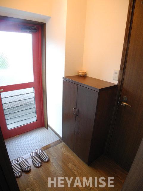 玄関　※同間取りの別のお部屋の写真です※