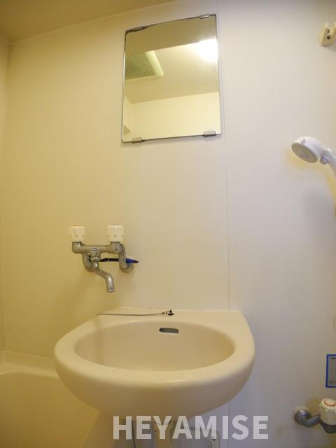 洗面設備　※同間取りの別のお部屋の写真です※